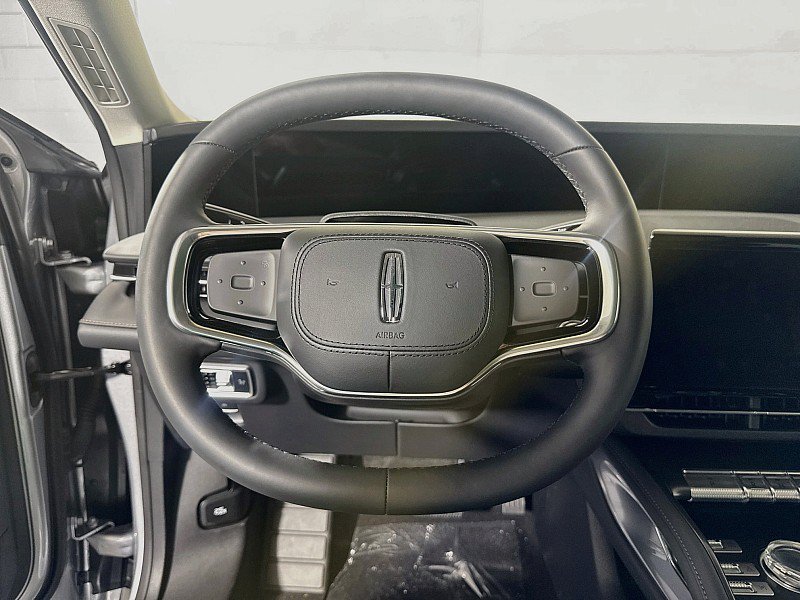 New 2026 Lincoln Nautilus Reserve AWD/4WD image 12