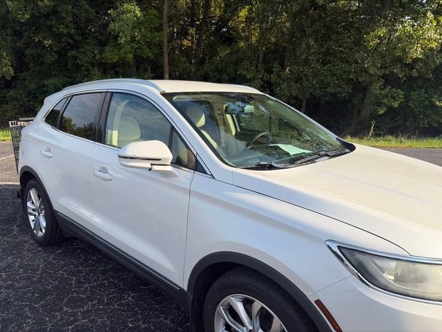 Used 2016 Lincoln MKC Select w/ Select Plus Package FWD image 10