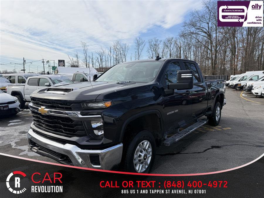 Used 2024 Chevrolet Silverado 2500 LT AWD/4WD image 3