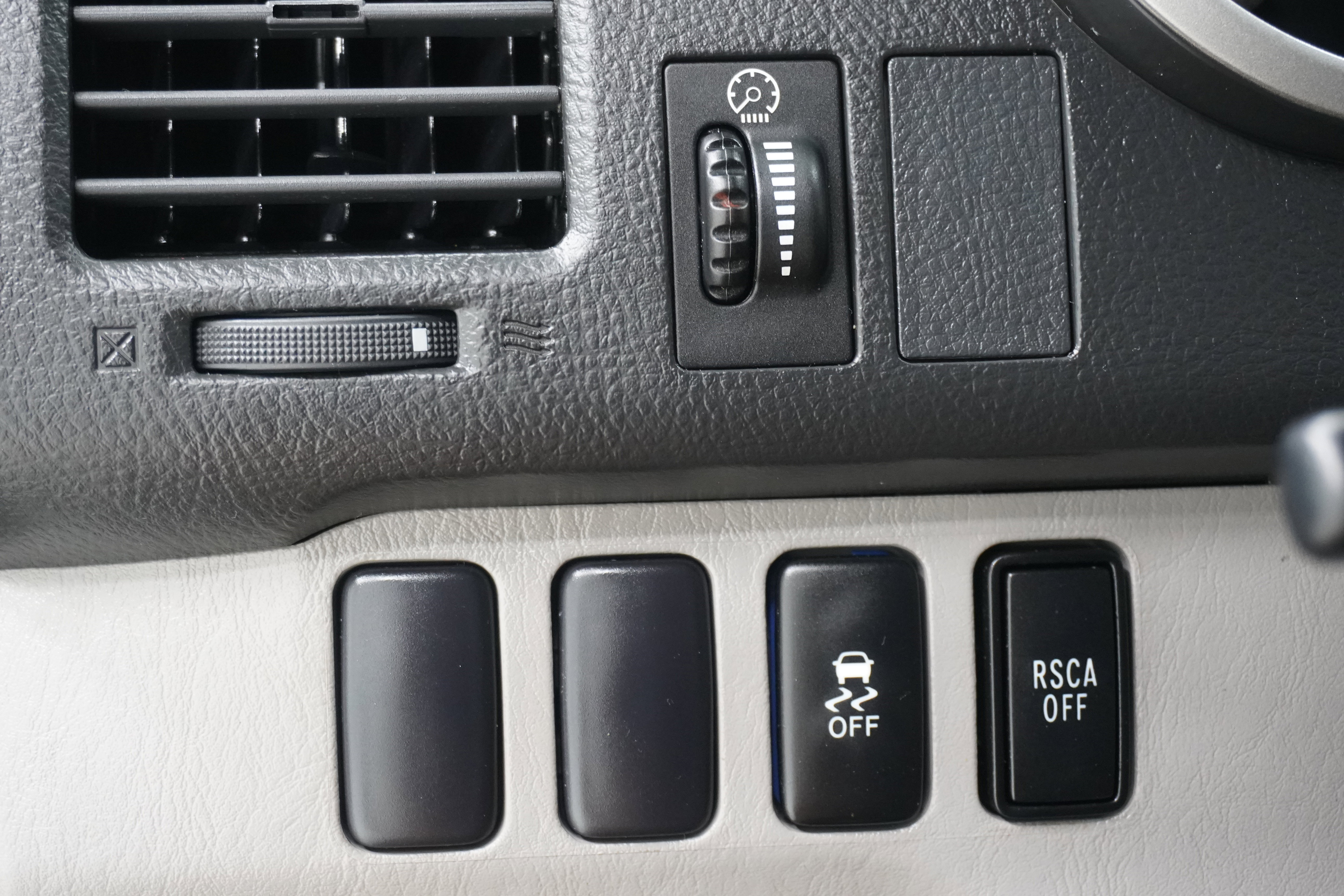 Used 2009 Toyota 4Runner SR5 image 17