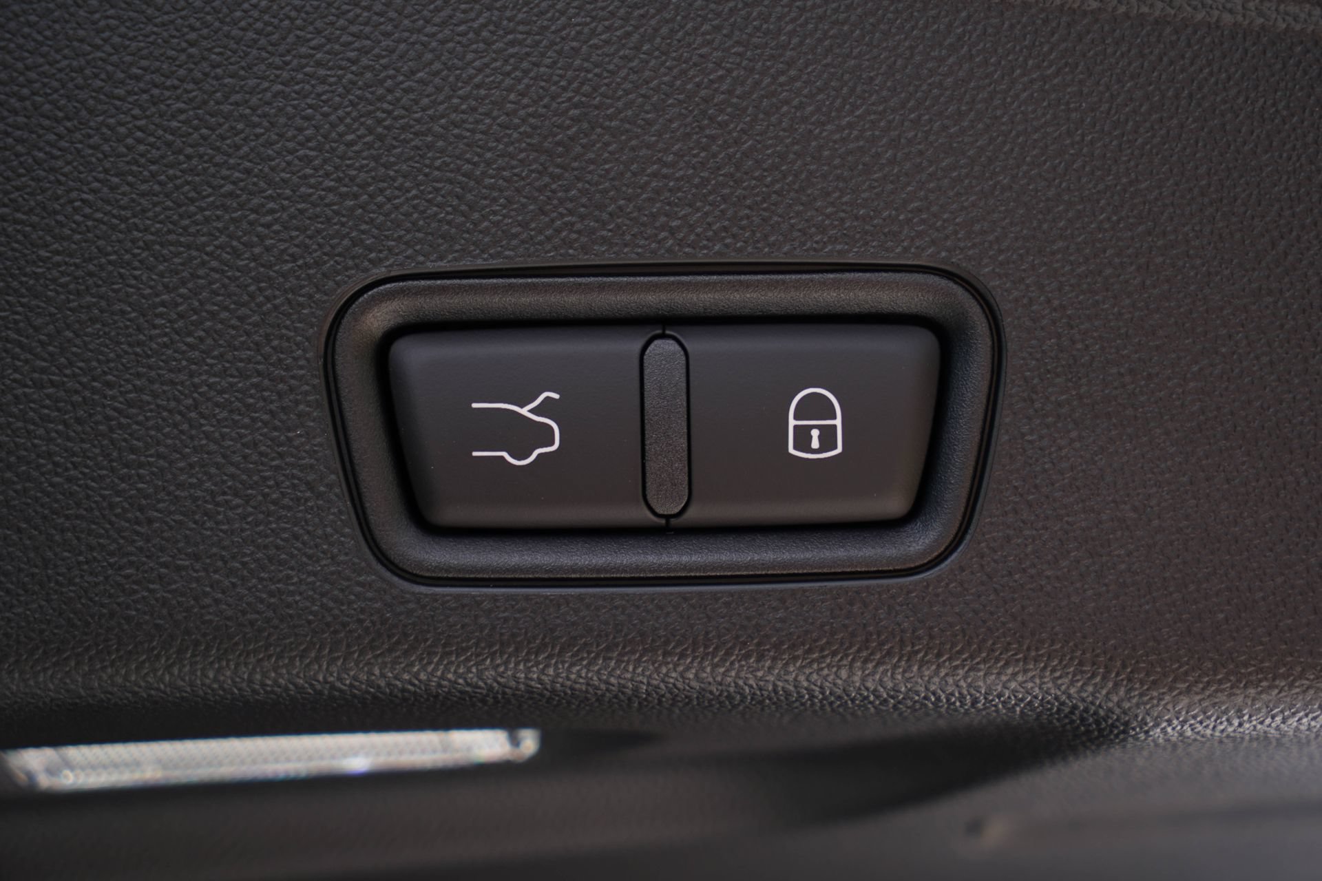 Used 2025 Maserati Grecale Modena AWD/4WD image 29