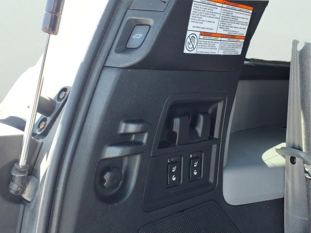 Used 2016 Toyota Sequoia Platinum AWD/4WD image 10