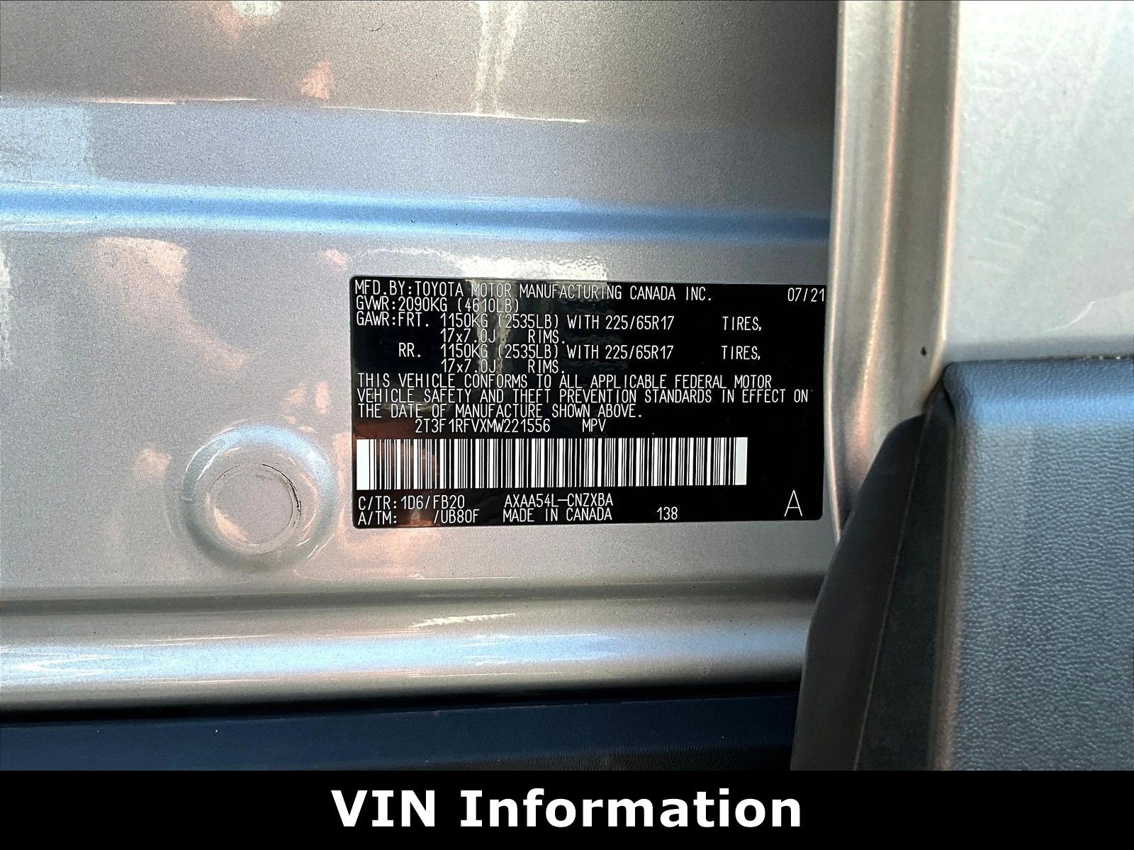 Used 2021 Toyota RAV4 LE AWD/4WD image 18