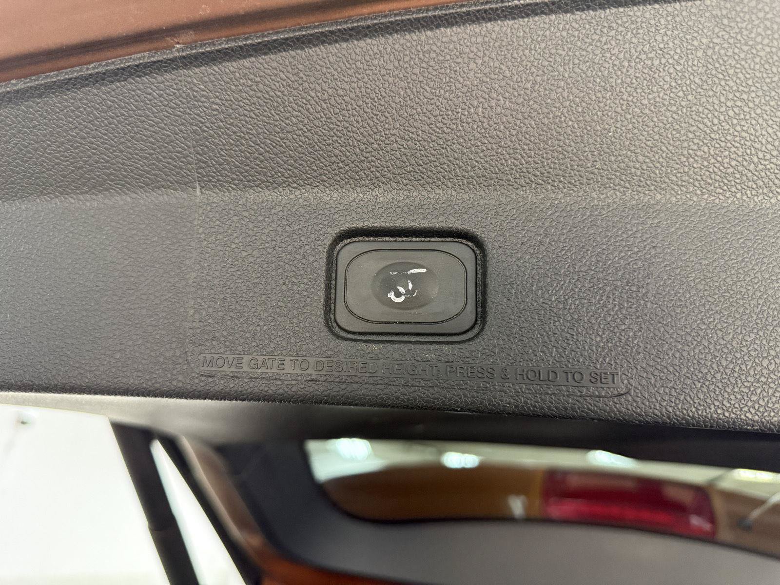 Used 2017 Ford Explorer Limited AWD/4WD image 31