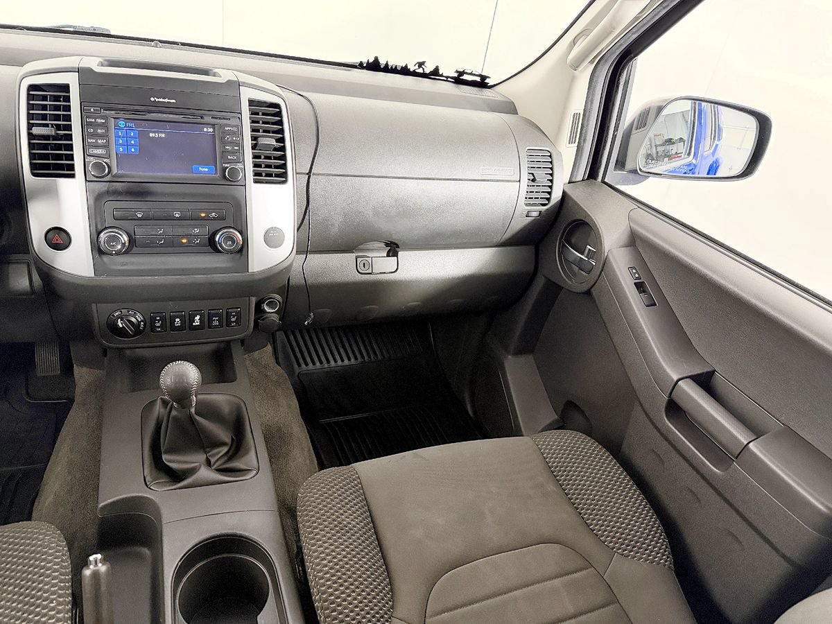 Used 2015 Nissan Xterra PRO-4X AWD/4WD image 52