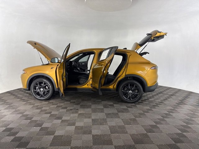 Used 2024 Dodge Hornet GT w/ GT Blacktop Package image 17