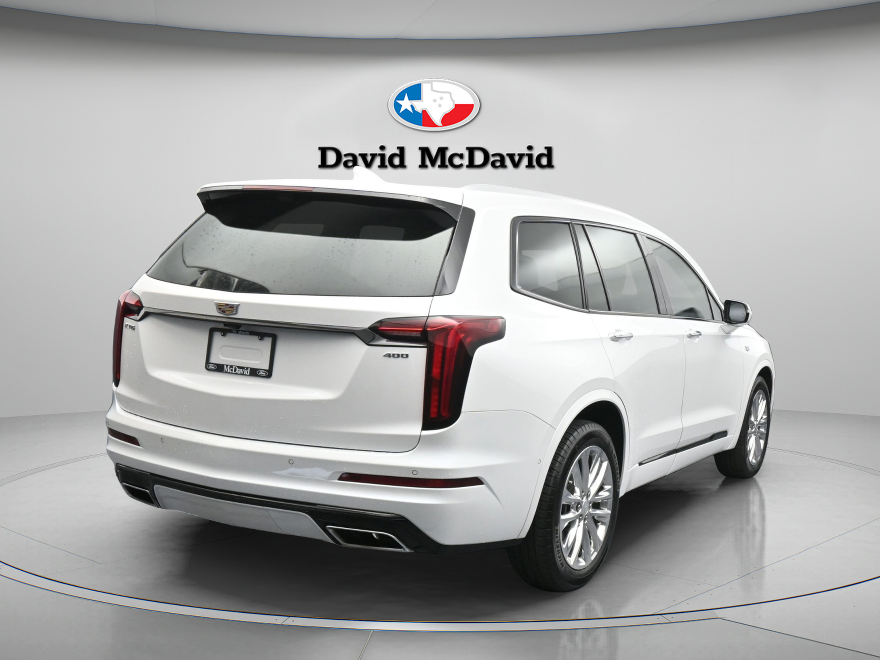 Used 2023 Cadillac XT6 Premium Luxury w/ Technology Package FWD image 8