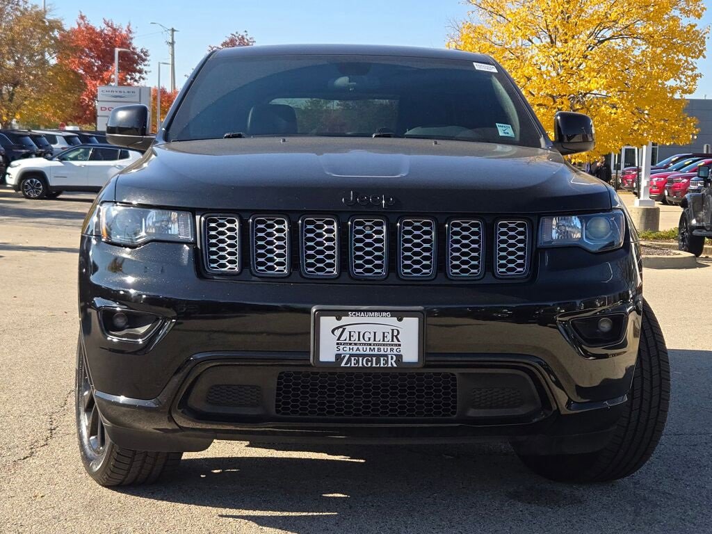 Used 2021 Jeep Grand Cherokee Laredo X image 4