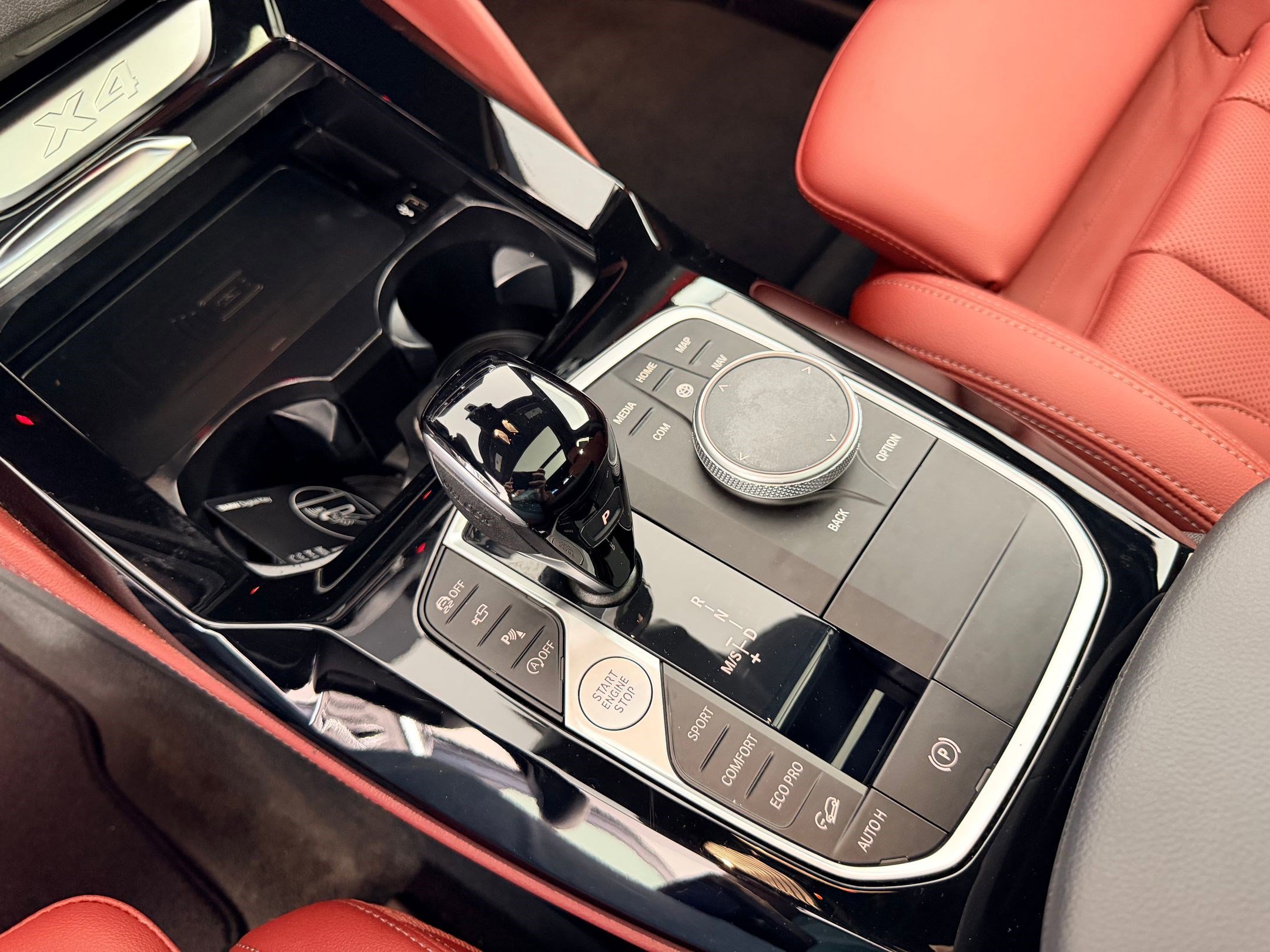 Certified 2025 BMW X4 xDrive30i AWD/4WD image 16