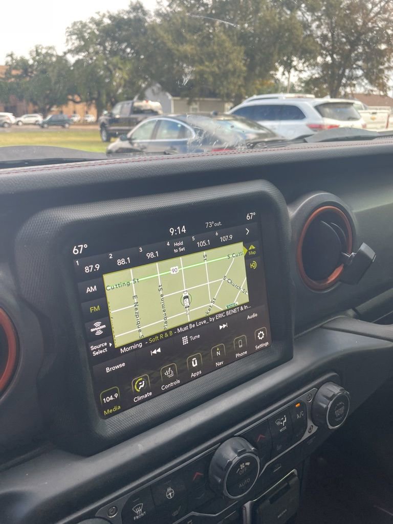 Used 2022 Jeep Gladiator Mojave w/ Cold Weather Group image 13