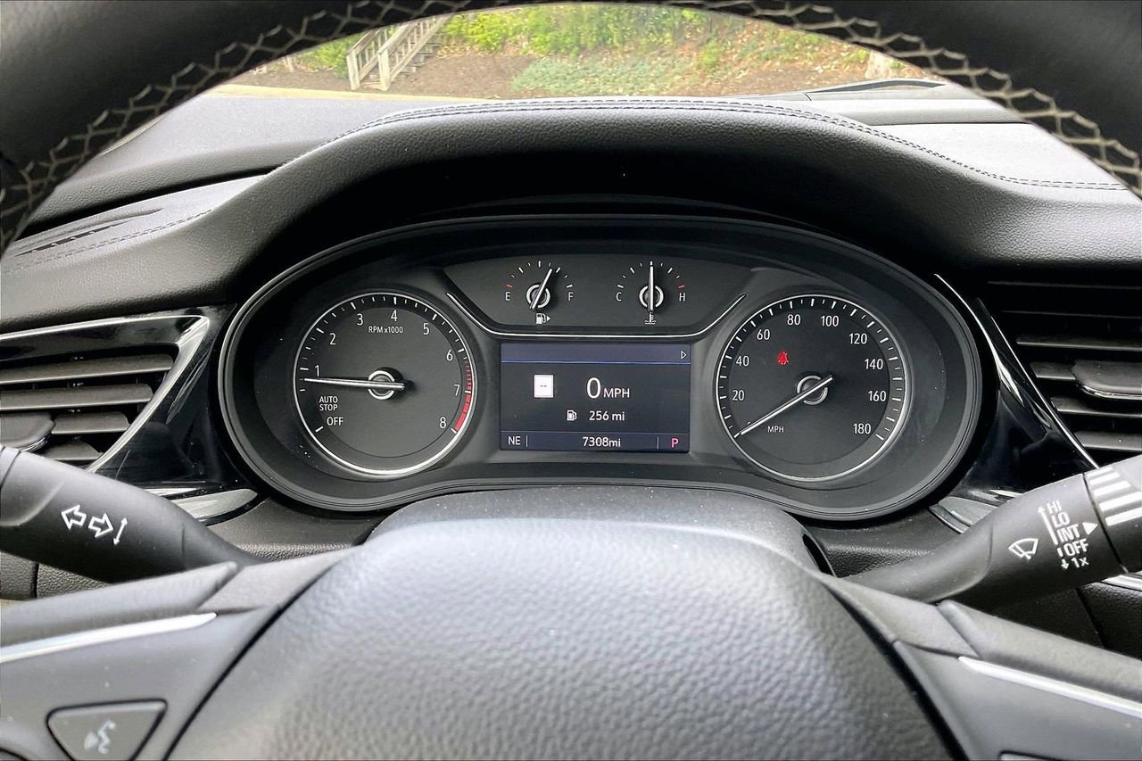 Used 2019 Buick Regal Preferred w/ Sights and Sounds Package image 11