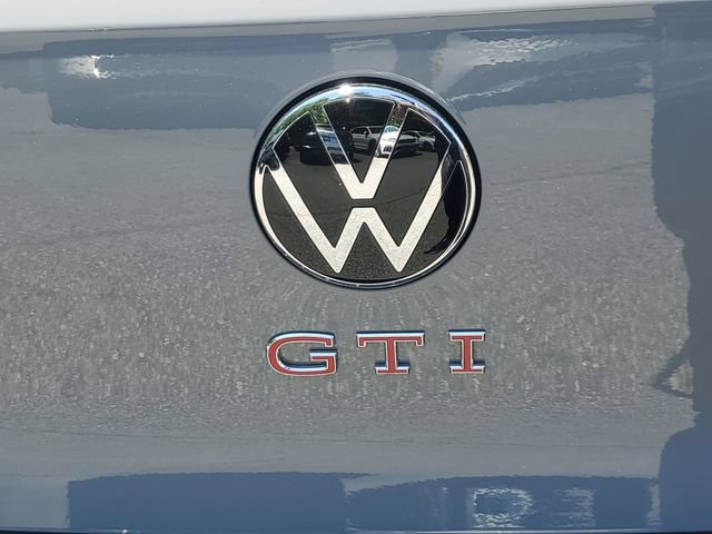 New 2026 Volkswagen GTI SE FWD image 7
