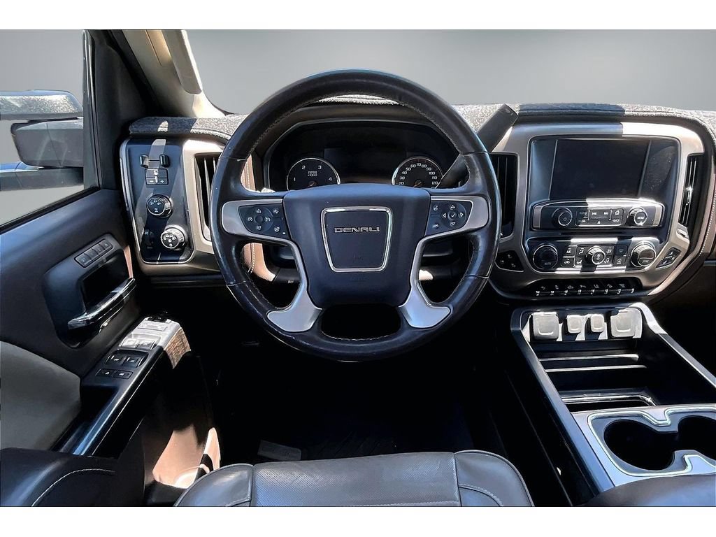 Used 2016 GMC Sierra 3500 Denali w/ Duramax Plus Package AWD/4WD image 9