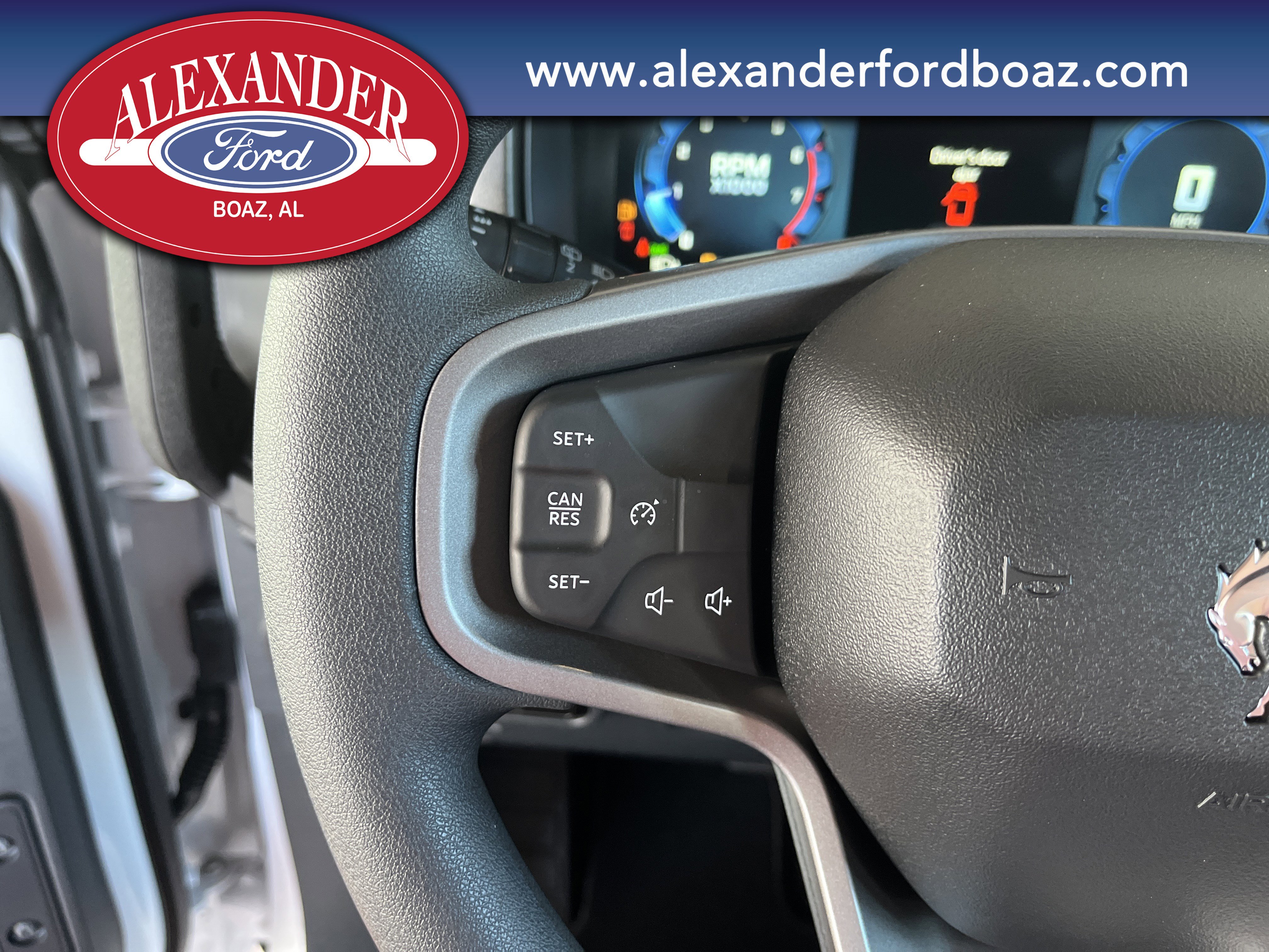 New 2025 Ford Bronco 4-Door image 24