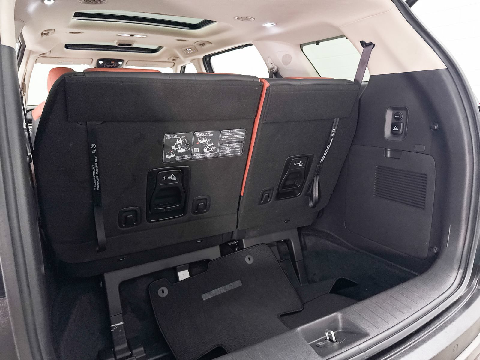 Used 2026 Kia Carnival SX Prestige FWD image 36