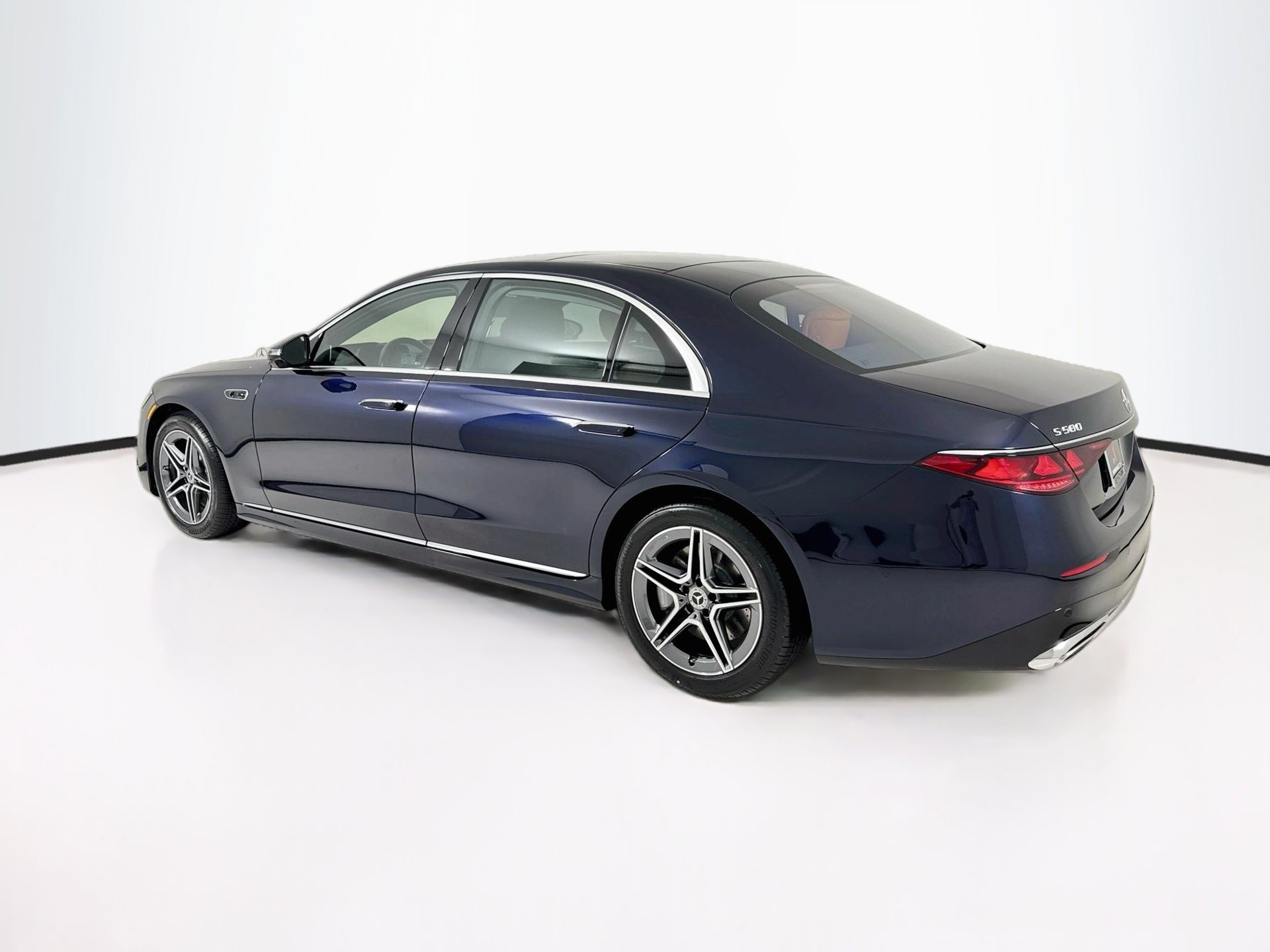 New 2027 Mercedes-Benz S 580 4MATIC Sedan image 6