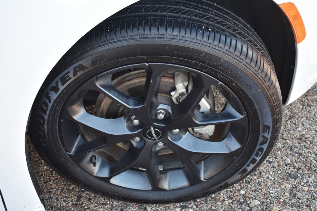 Used 2025 Chrysler Pacifica Limited FWD image 14