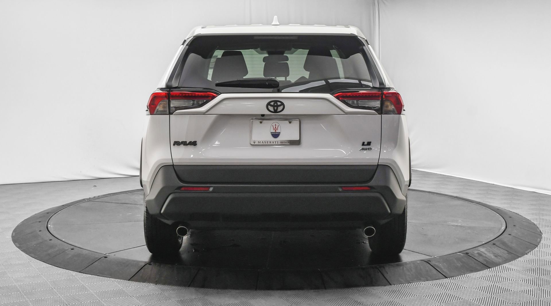 Used 2023 Toyota RAV4 LE AWD/4WD image 6