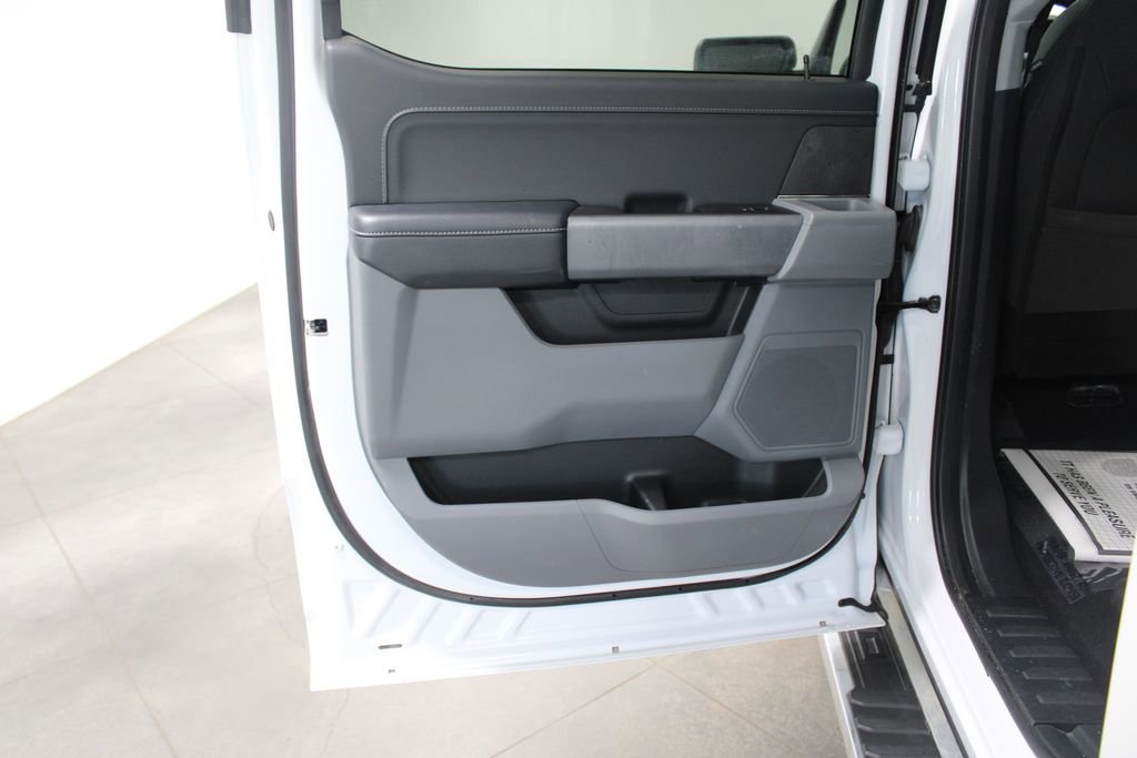 Used 2024 Ford F150 XLT w/ Mobile Office Package image 31