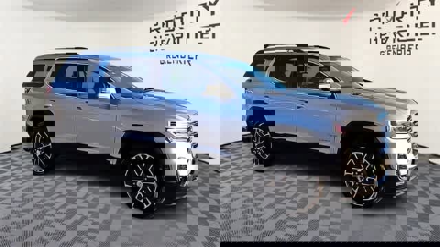 Certified 2020 GMC Acadia SLT image 2