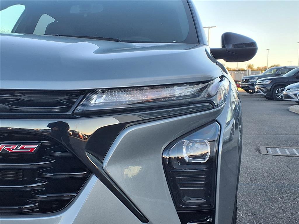 Used 2024 Chevrolet Trax RS w/ Driver Confidence Package image 21