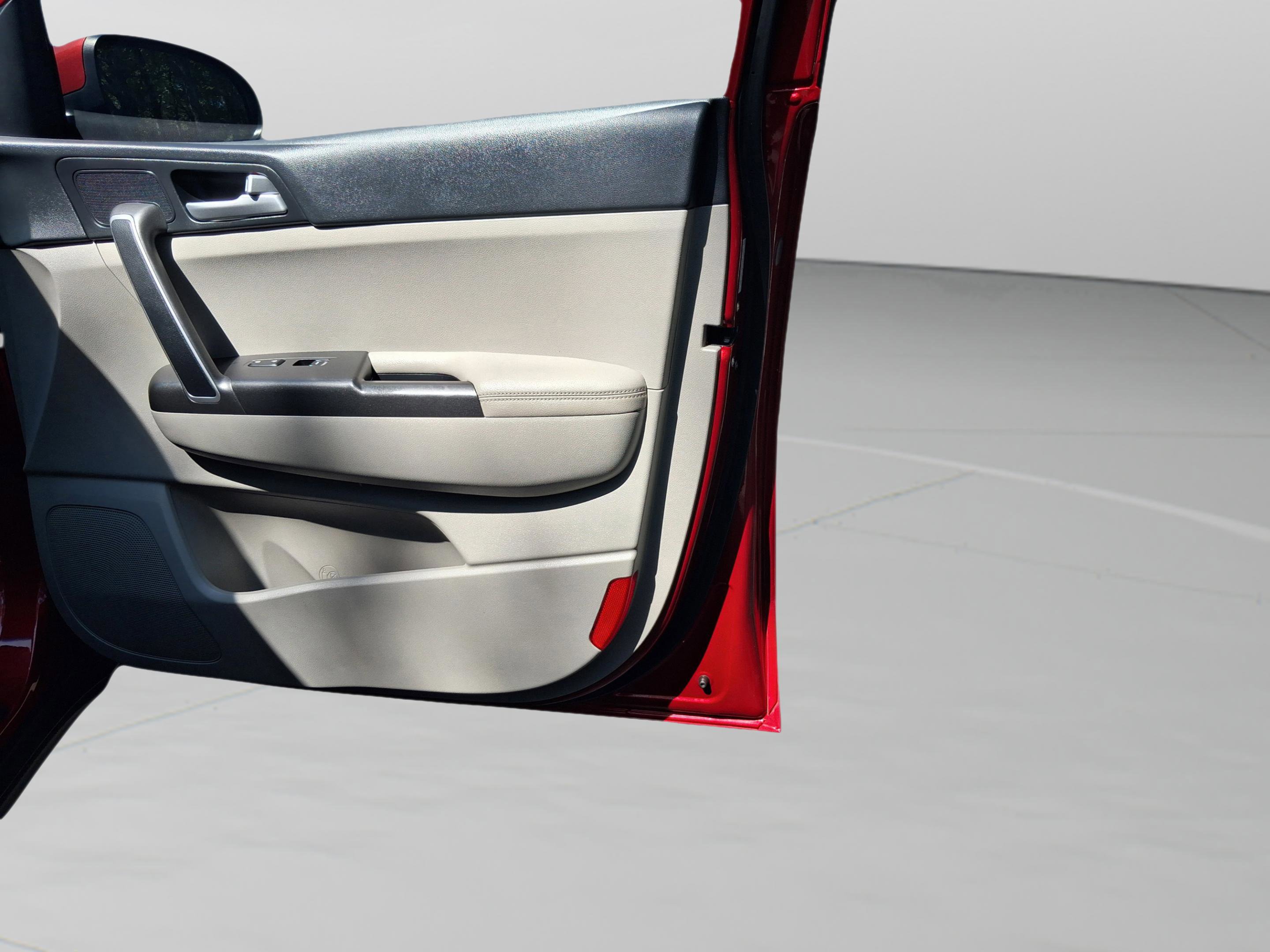 Used 2020 Kia Sportage LX image 35