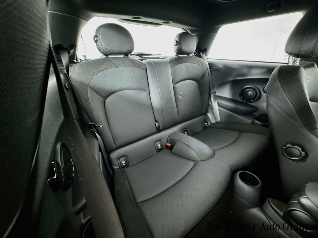 Certified 2024 MINI Cooper S FWD image 28