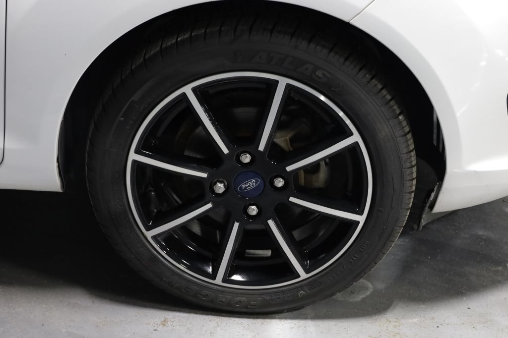 Used 2019 Ford Fiesta SE FWD image 39