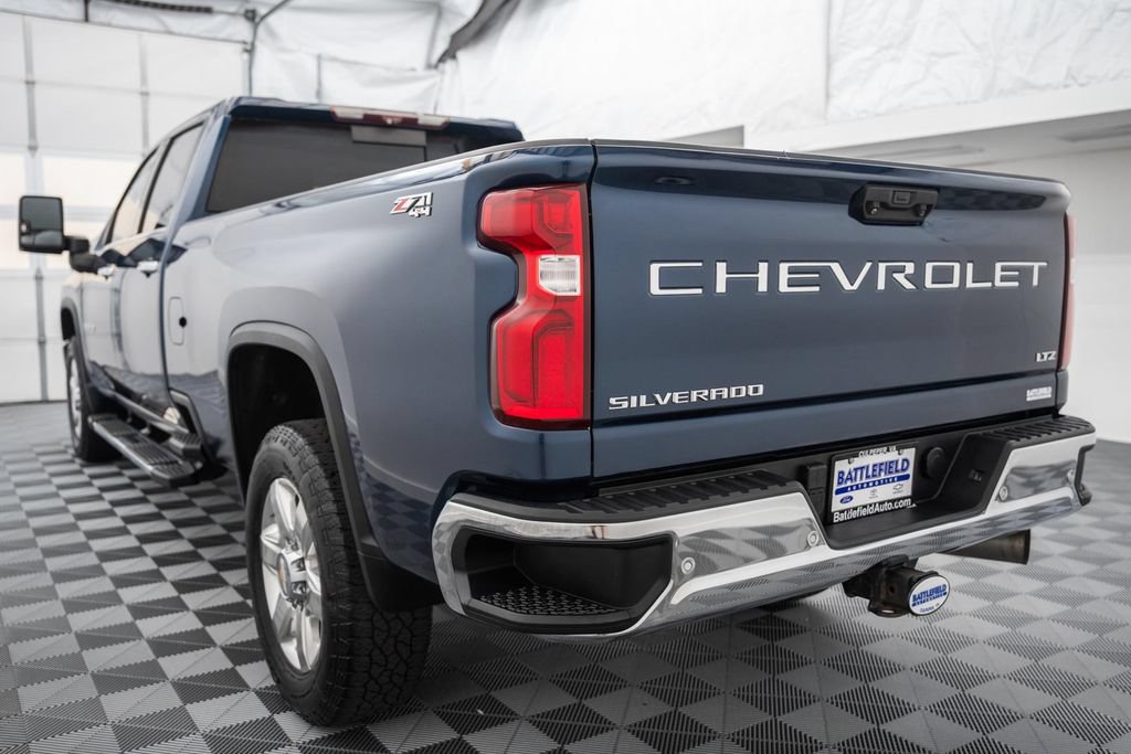 Used 2021 Chevrolet Silverado 3500 LTZ w/ LTZ Premium Package AWD/4WD image 6