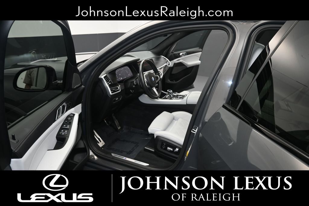 Used 2023 BMW X5 M50i w/ Executive Package AWD/4WD image 13