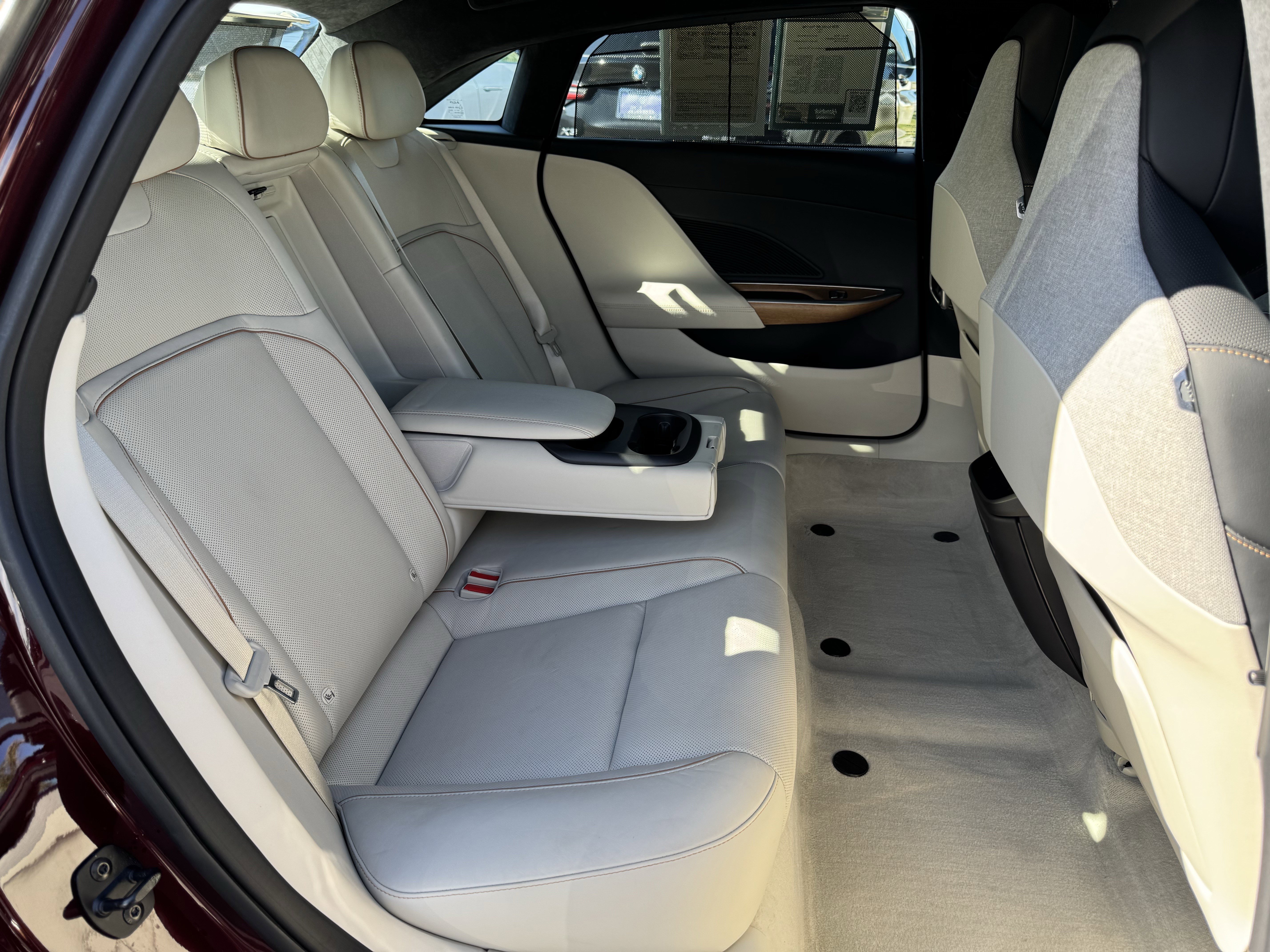 Used 2024 Lucid Air Touring image 40