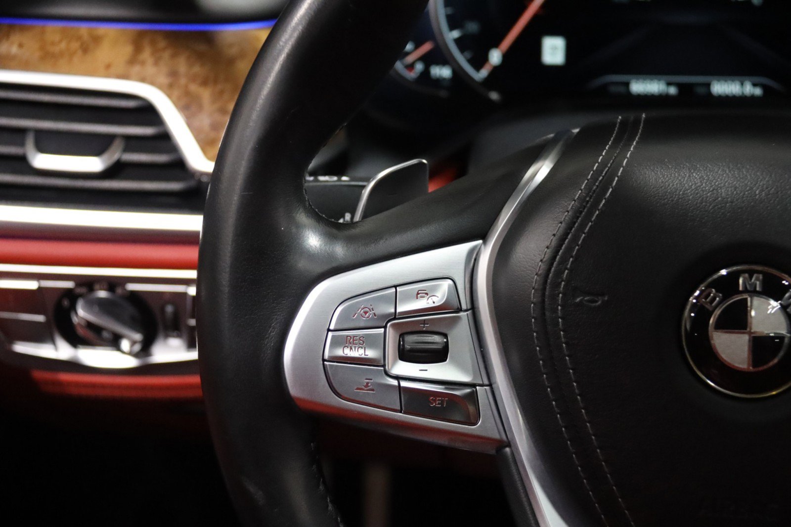Used 2018 BMW 750i xDrive AWD/4WD image 58