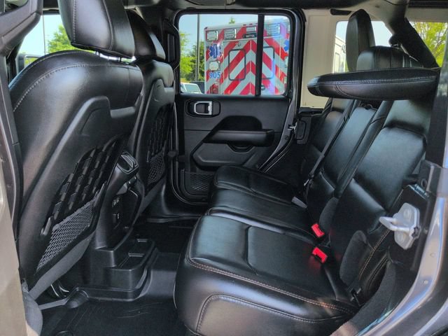 Used 2022 Jeep Wrangler Unlimited Rubicon w/ Xtreme Recon 35" Tire Package AWD/4WD image 13