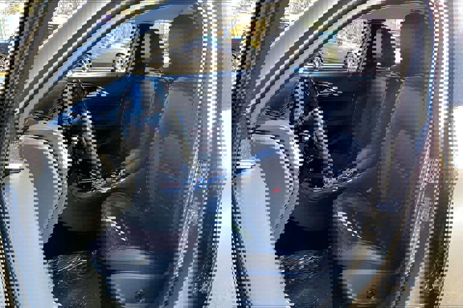 Used 2019 INFINITI QX30 AWD w/ Proassist Package image 8