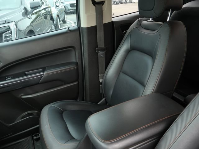 Used 2021 GMC Canyon AT4 w/ Driver Alert Package AWD/4WD image 19