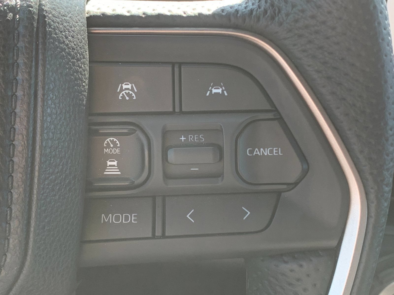 Used 2025 Toyota Tacoma TRD Sport AWD/4WD image 29