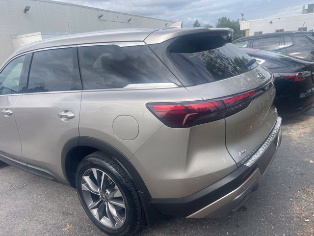 Used 2022 INFINITI QX60 Luxe w/ Cargo Package AWD/4WD image 5