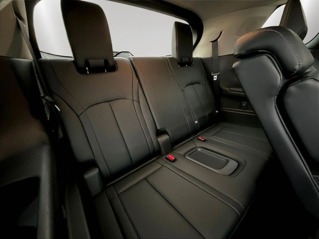 Used 2023 INFINITI QX60 Luxe w/ Performance Audio Package AWD/4WD image 26