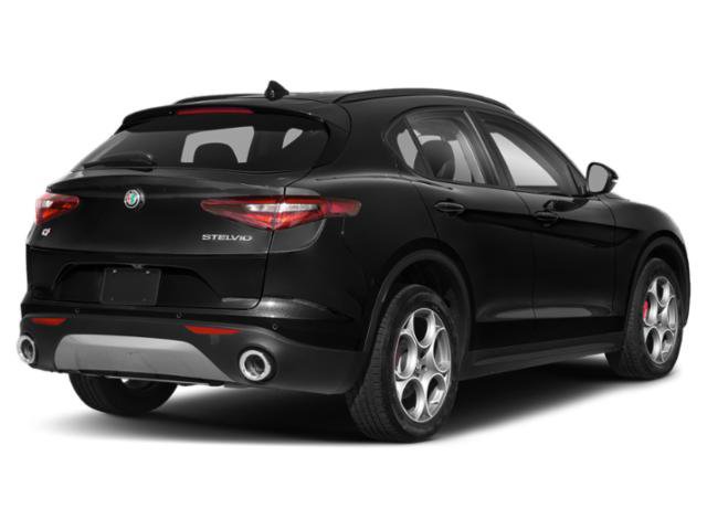 Used 2019 Alfa Romeo Stelvio Ti AWD/4WD image 2