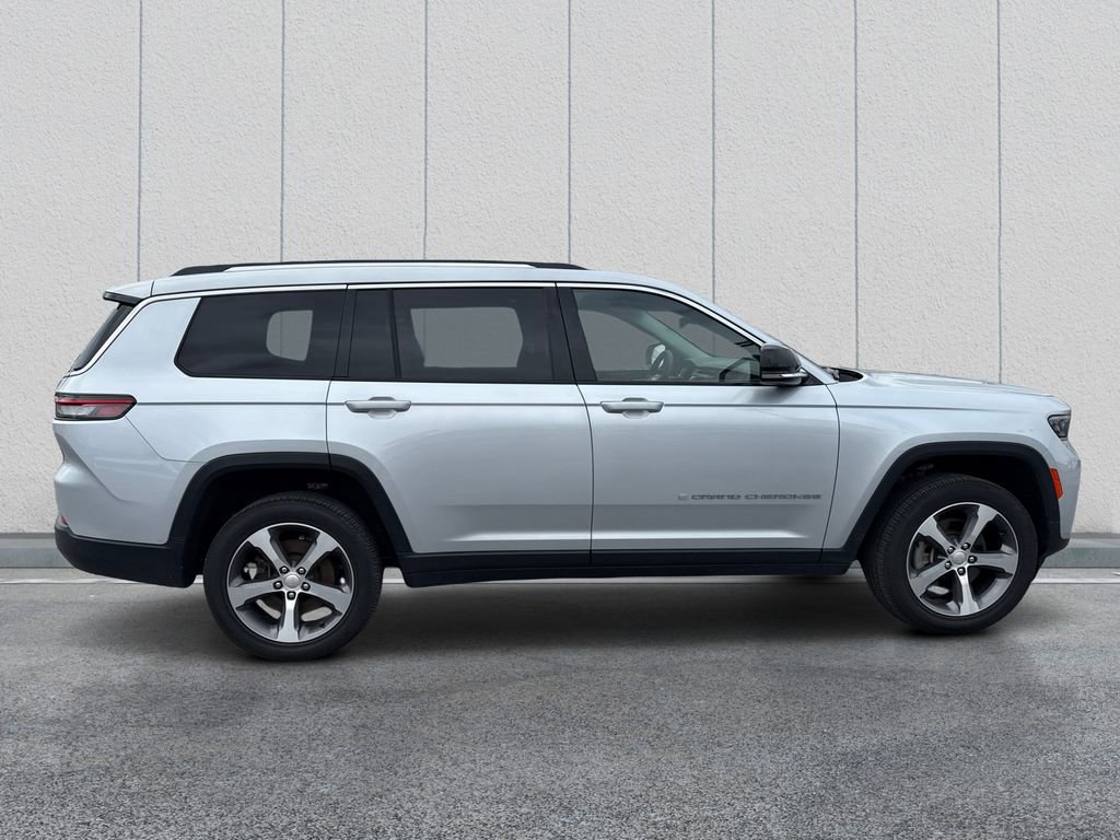 Used 2023 Jeep Grand Cherokee L Limited AWD/4WD image 8