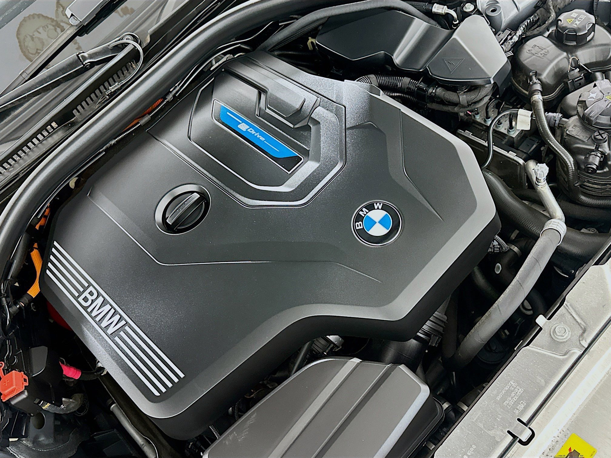 Used 2023 BMW 330e xDrive w/ M Sport Package image 33