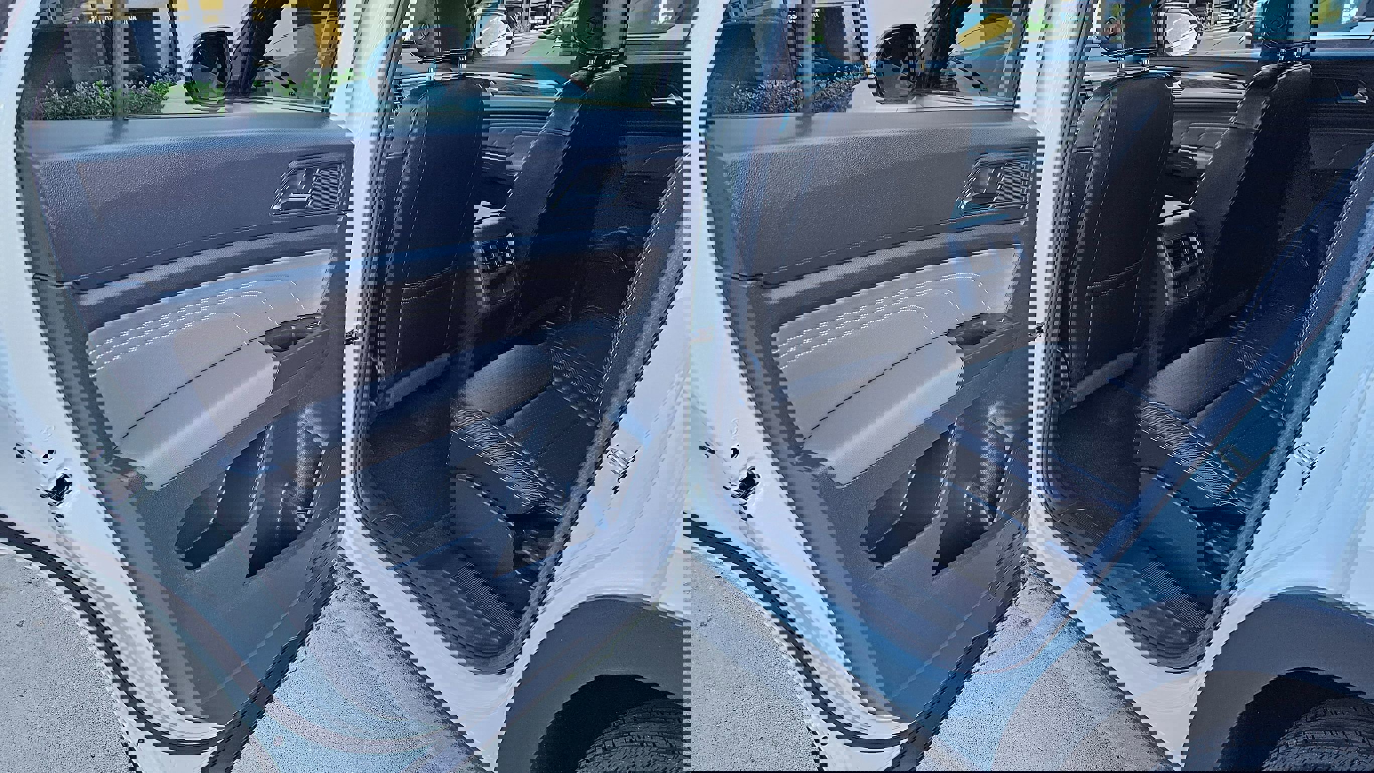 Used 2023 Volkswagen Atlas Cross Sport SE image 17