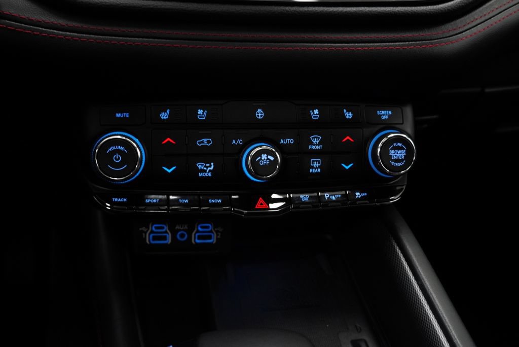 Certified 2024 Dodge Durango R/T w/ Tow 'N Go Package AWD/4WD image 45