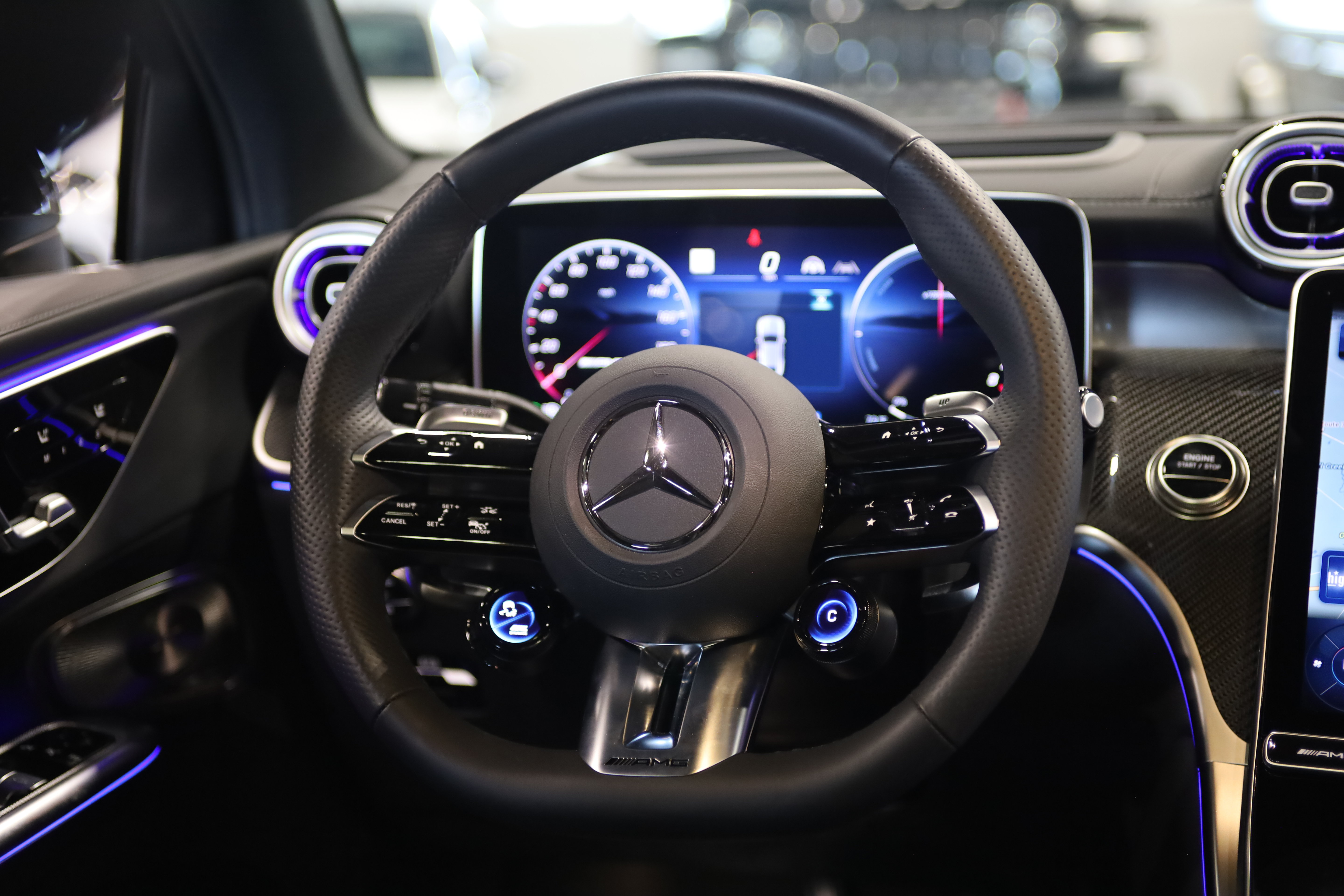 Used 2025 Mercedes-Benz GLC 63 AMG S w/ Driver Assistance Package image 27