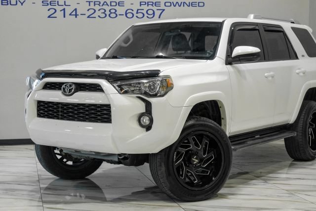 Used 2017 Toyota 4Runner SR5 RWD image 6