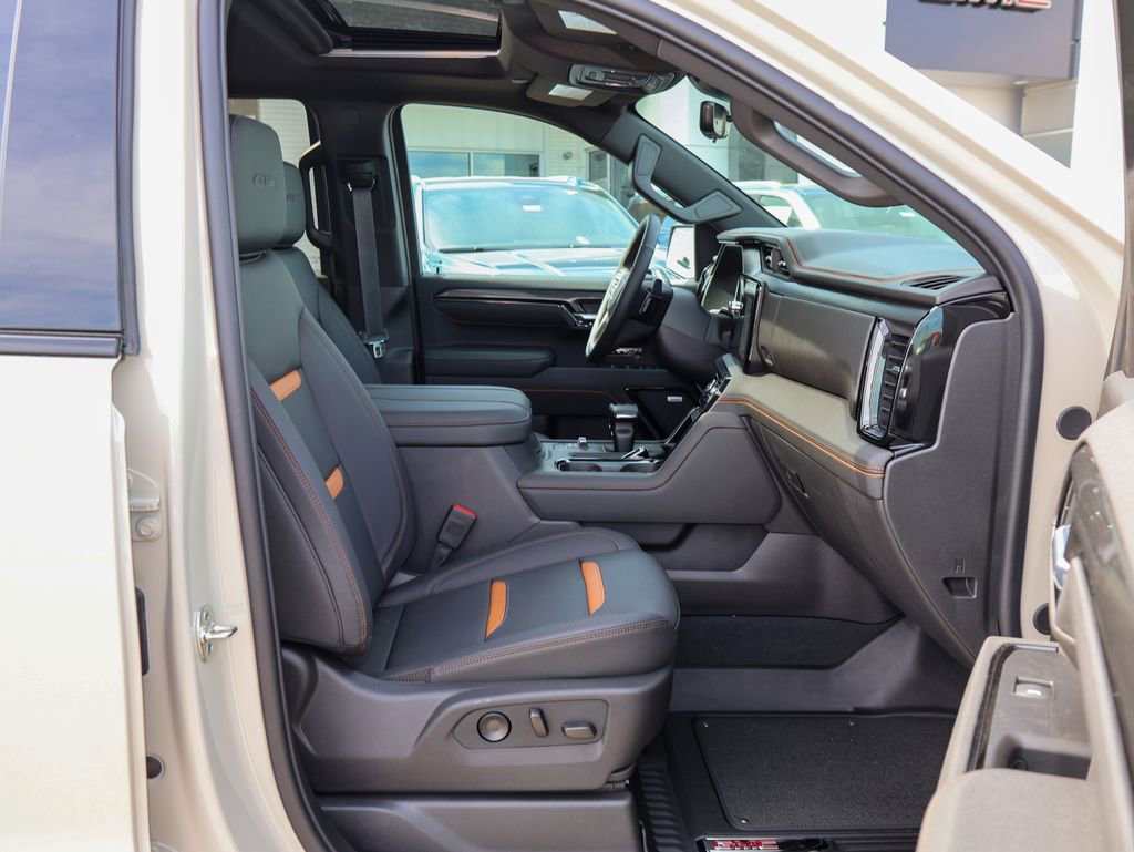 New 2026 GMC Sierra 1500 AT4 w/ AT4 Premium Package AWD/4WD image 31