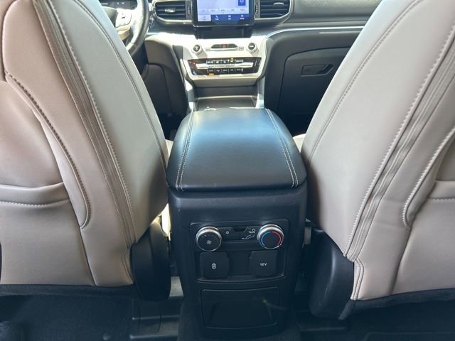 Used 2022 Ford Explorer XLT w/ Equipment Group 202A image 22