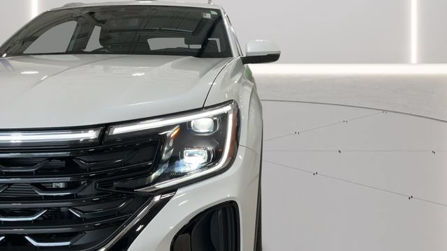 New 2026 Volkswagen Atlas Cross Sport SE AWD/4WD image 30
