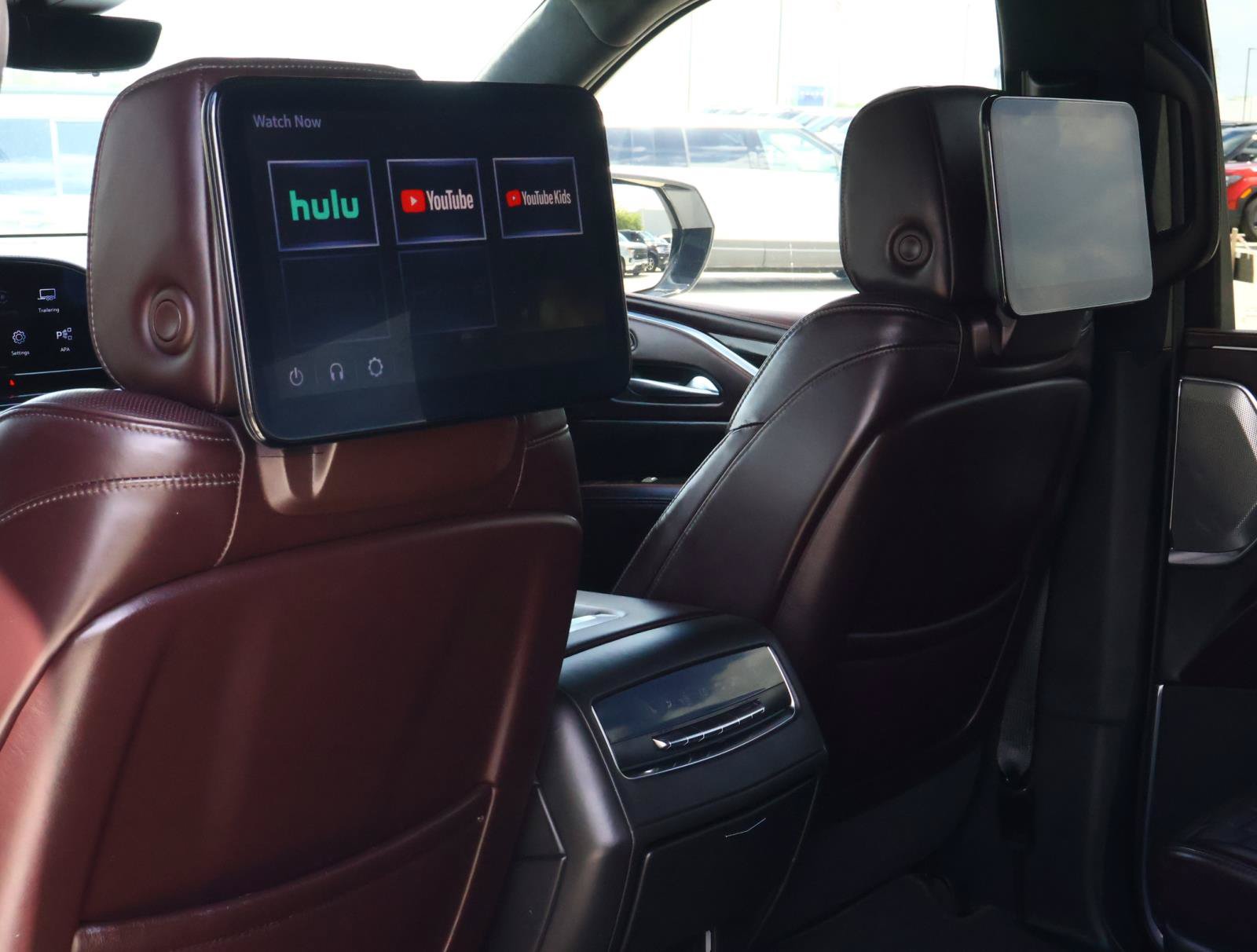 Used 2023 Cadillac Escalade ESV Sport Platinum w/ LPO, ONYX Package AWD/4WD image 20