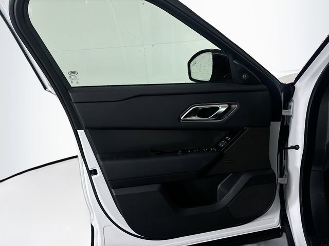 Used 2026 Land Rover Range Rover Velar S image 11